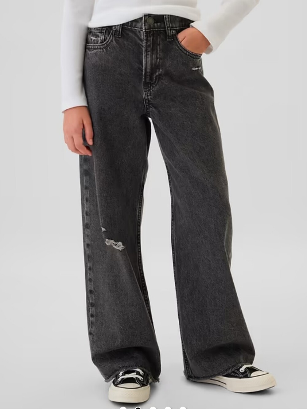 GAP Kids Low Rise Stride Wide-Leg Distressed Jeans in Washed Black Size 16